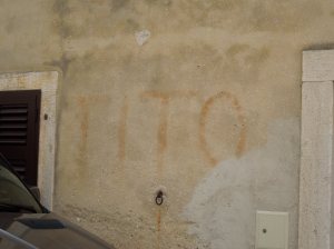 Auch wenn in Istrien zahlreiche Plätze und Strassen nach Tito benannt sind, die Erinnerung an ihn scheint zu verblassen